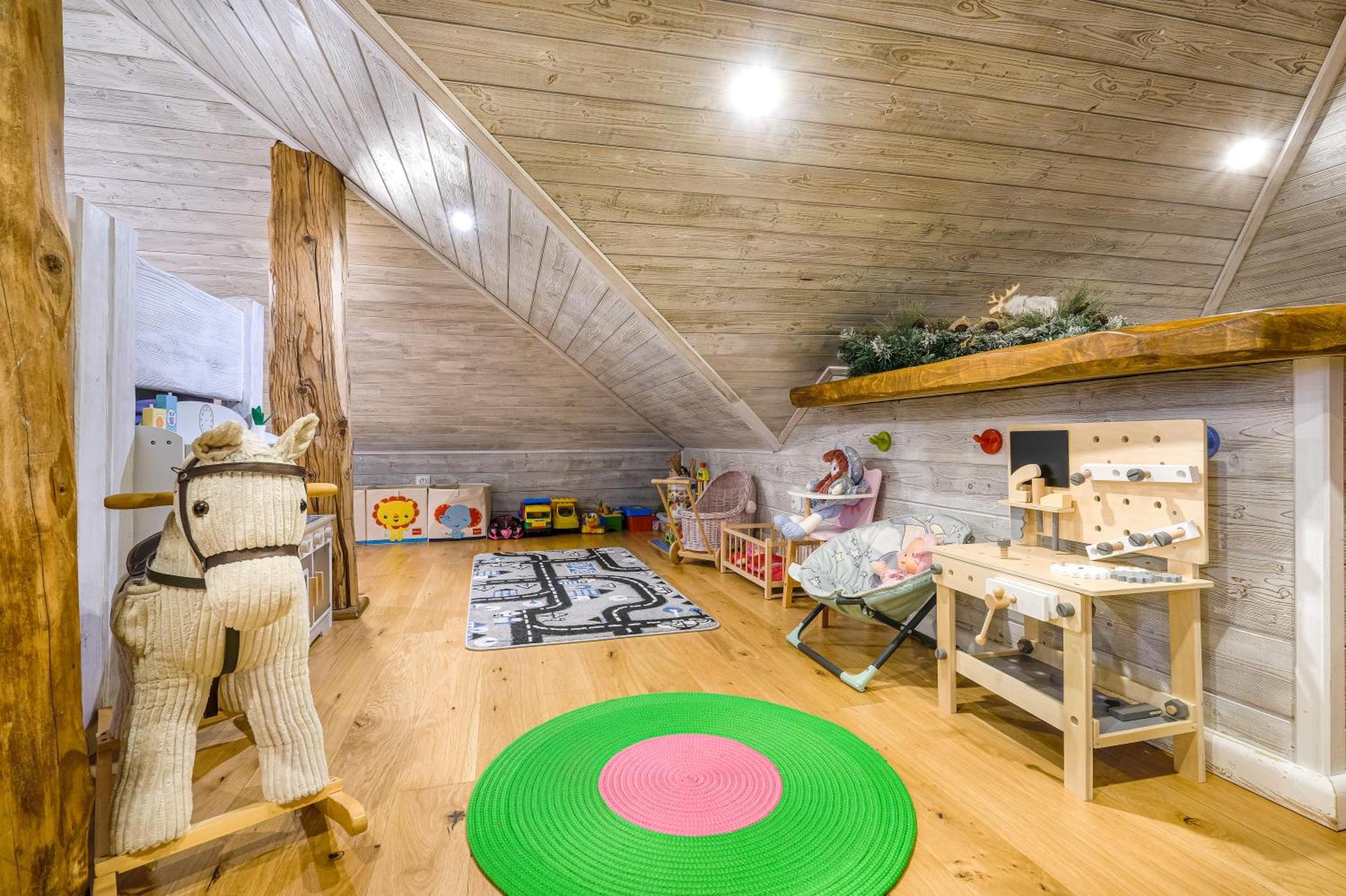 Apartman Nebe โดลนีโลมนา ภายนอก รูปภาพ
